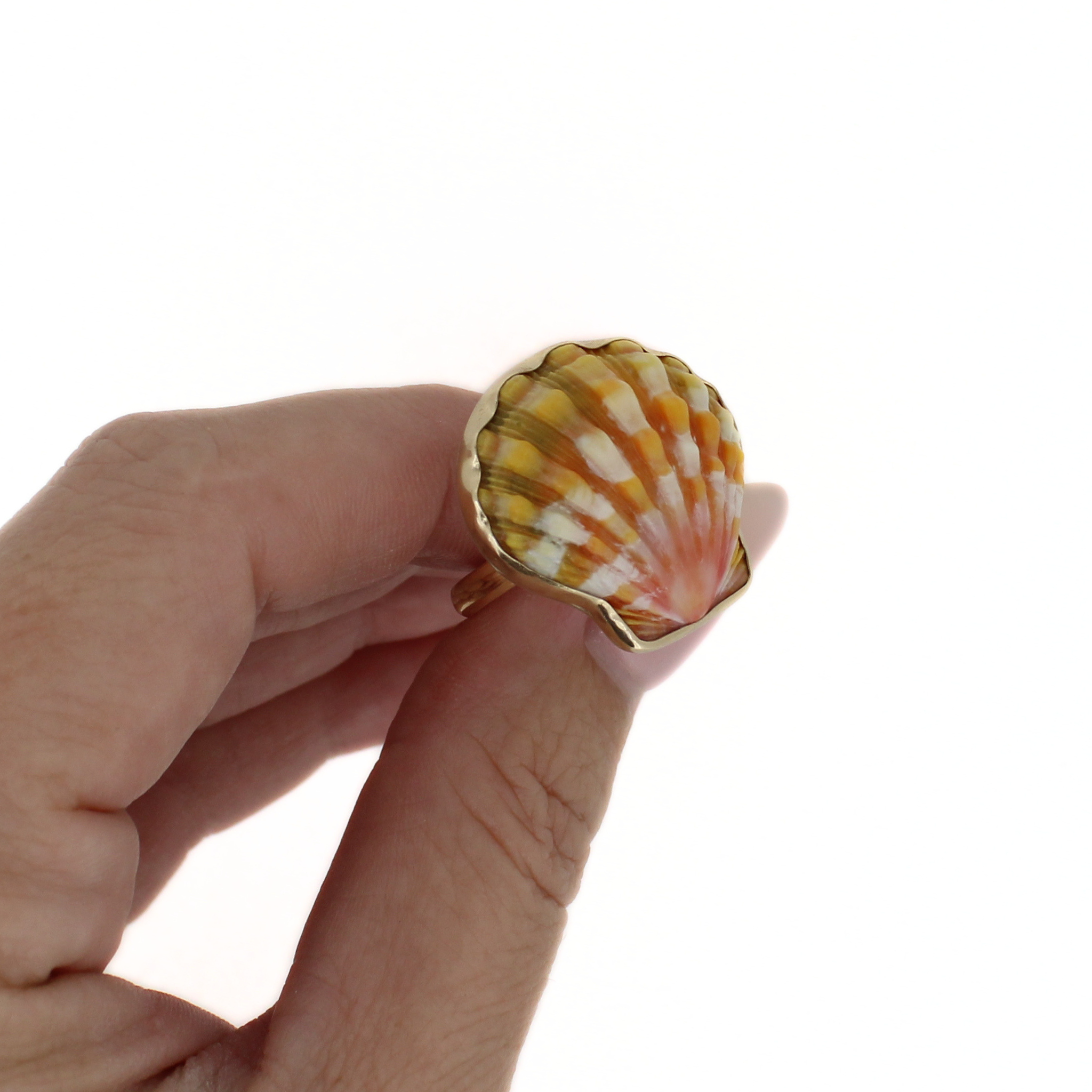 14k Gold Sunrise Shell Ring Size 7