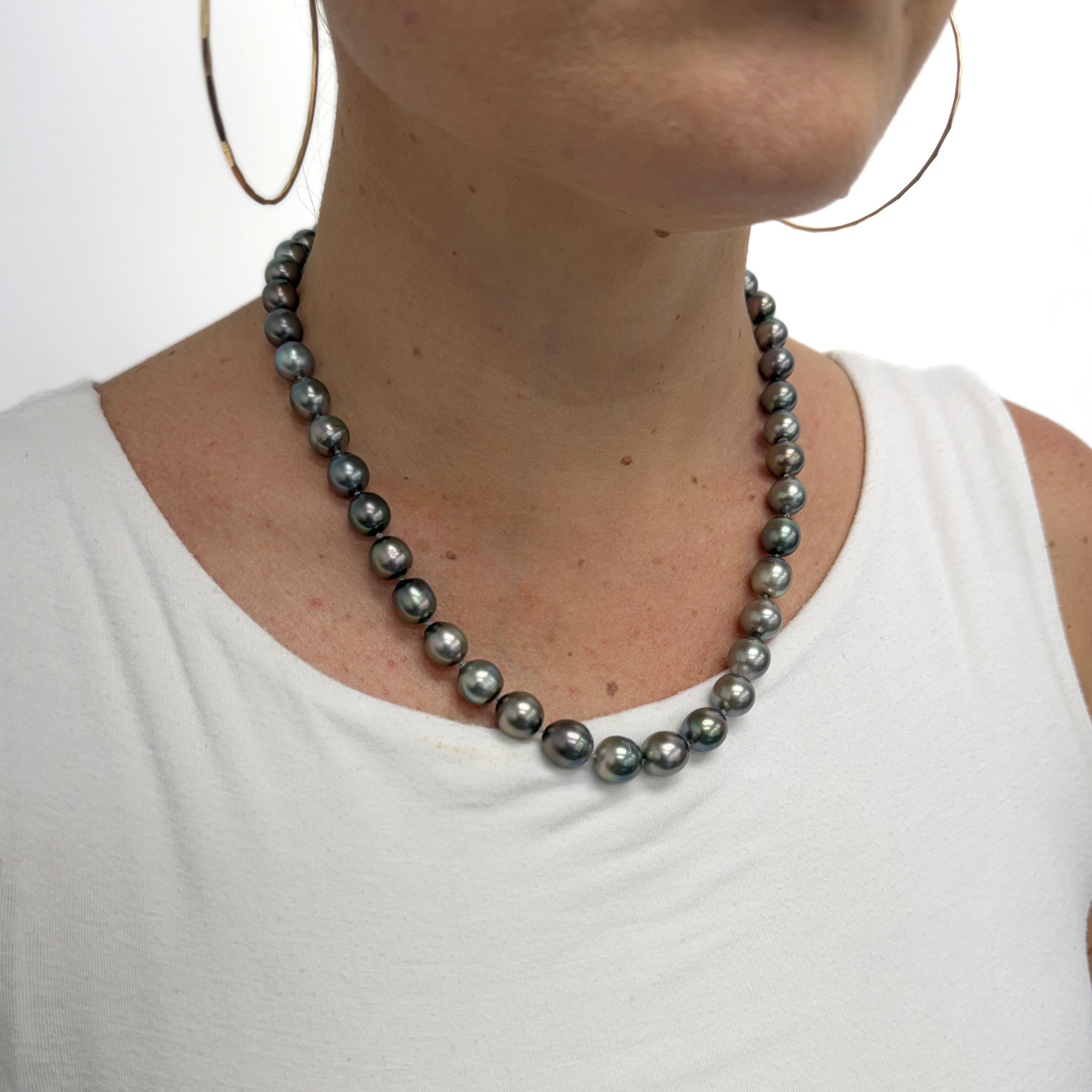 Tahitian Pearl Strand w/ 14k Gold Clasp