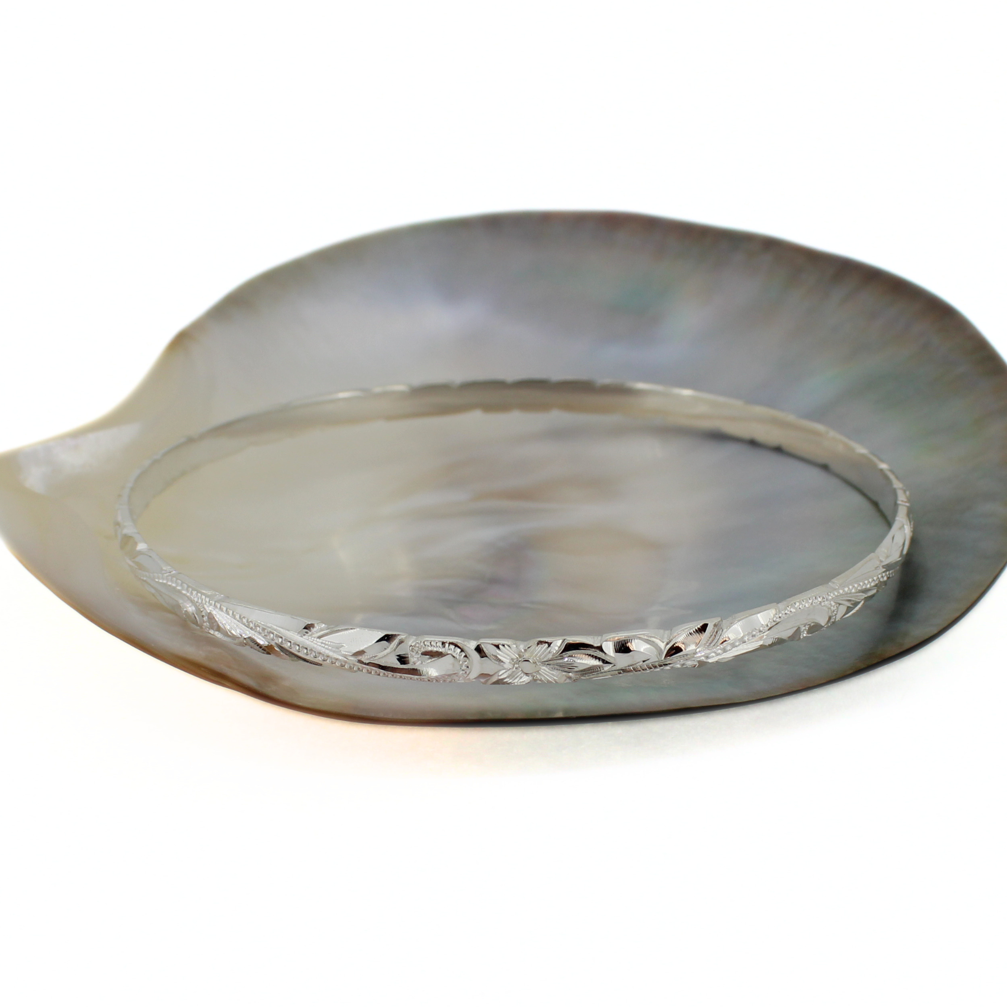 Sterling Silver Hawaiian Heirloom Bangle Size 8