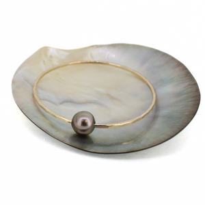 Brianne & Co. genuine Tahitian pearl bangle in 14k gold fill