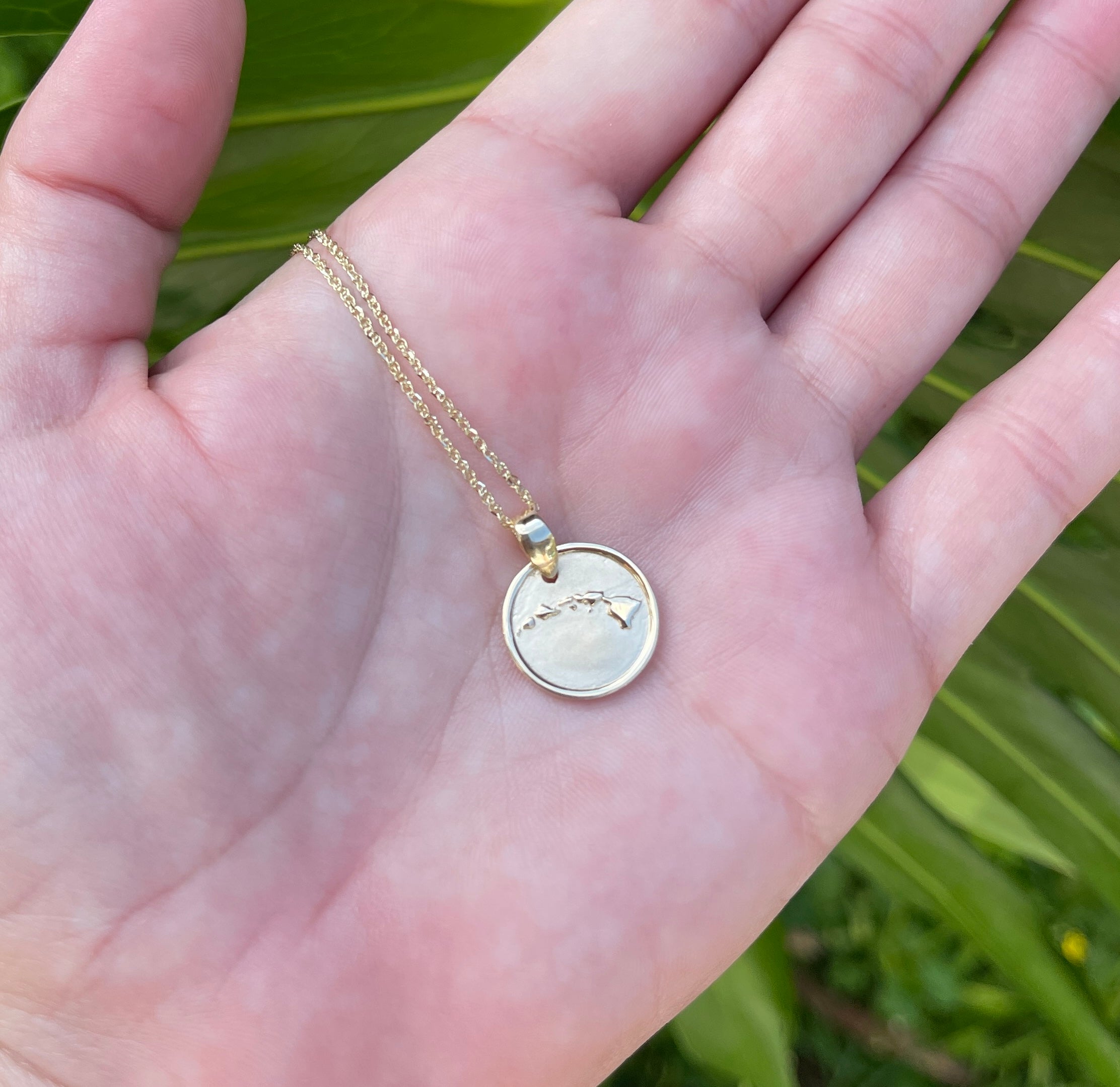 14k Gold Hawaiian Island Coin Pendant