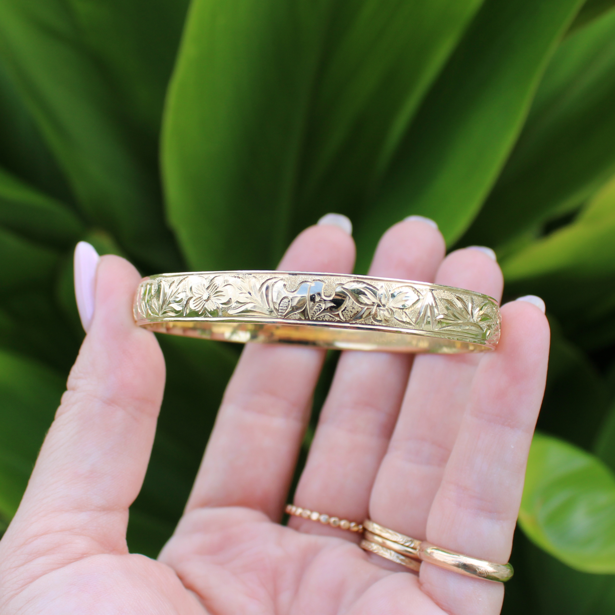 14K Hawaiian Heirloom 8mm Flowers of Hawaii KUUIPO Bangle Size 7.5