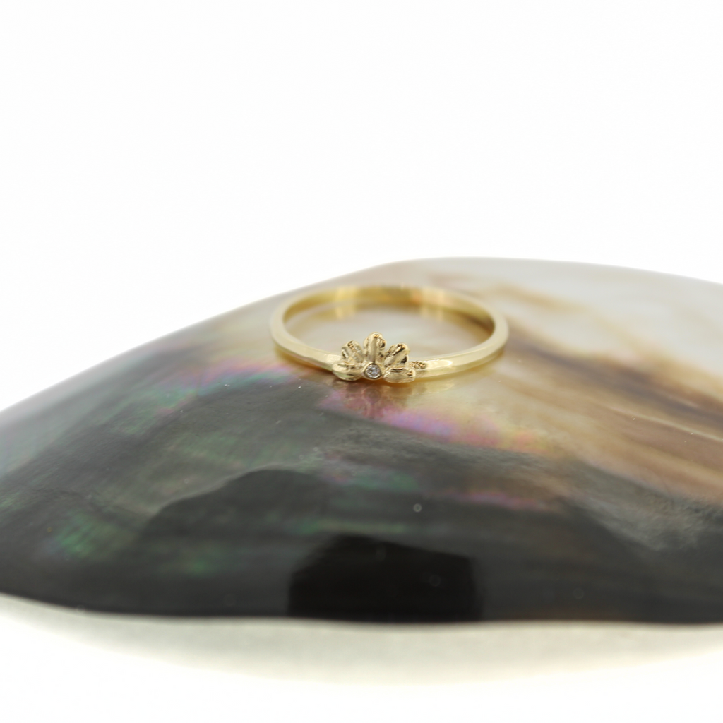 14k Gold Naupaka with Diamond Ring