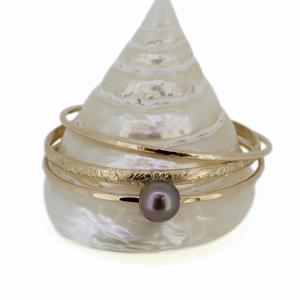 Gold Filled Bangle Bracelet Set–Edison Pearl, Hammered Bangle & Floral Heirloom Design (Size 7.5)