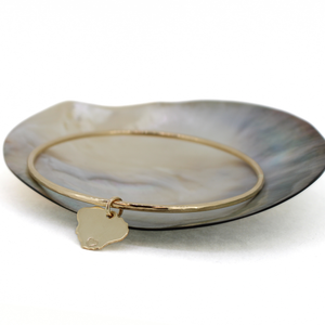 Gold Filled Bangle Bracelet Set–Tahitian Pearl, Kaua‘i Island Charm & Floral Engraved Heirloom Design (Size 8)