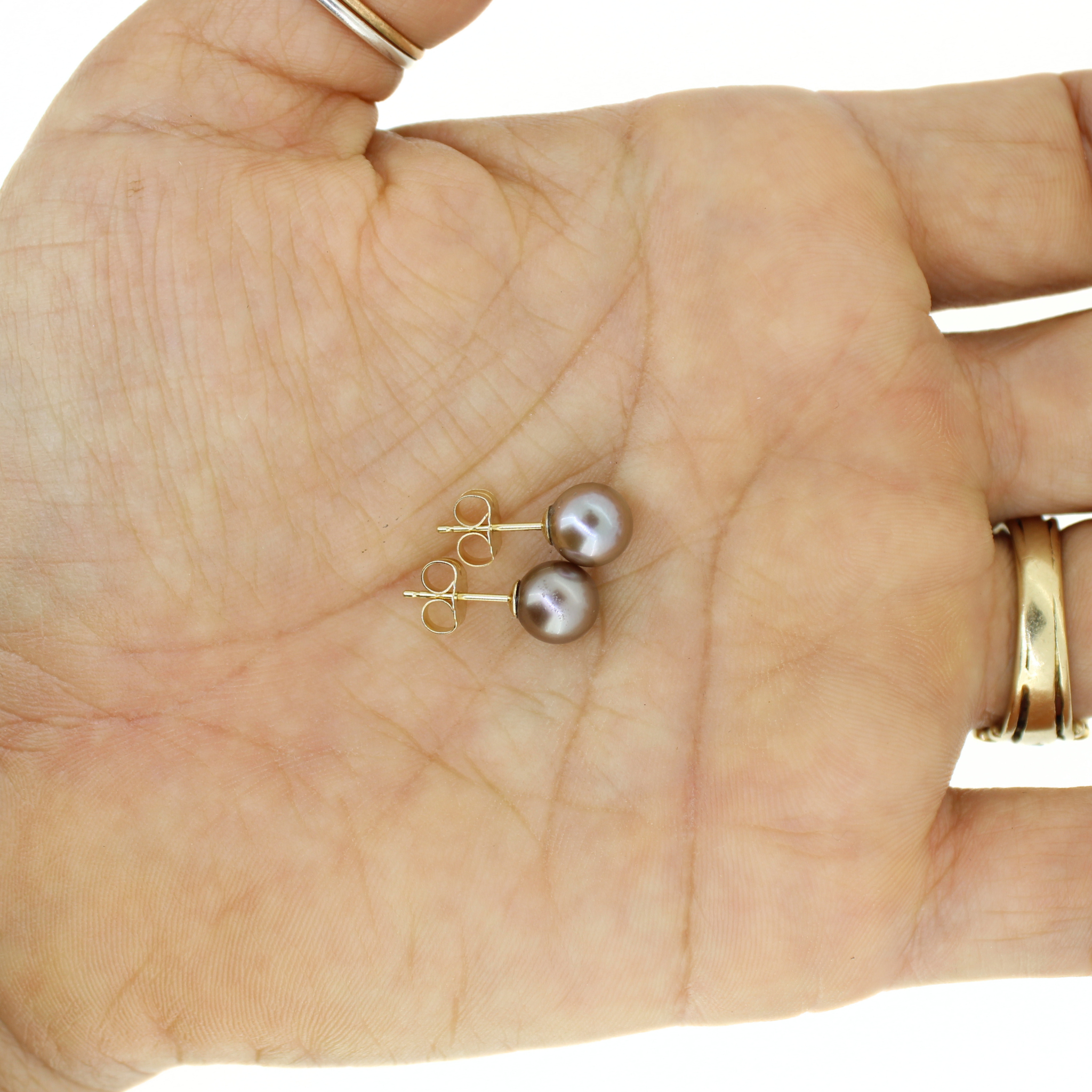 14k Gold 7mm Tahitian Pearl Stud Earrings