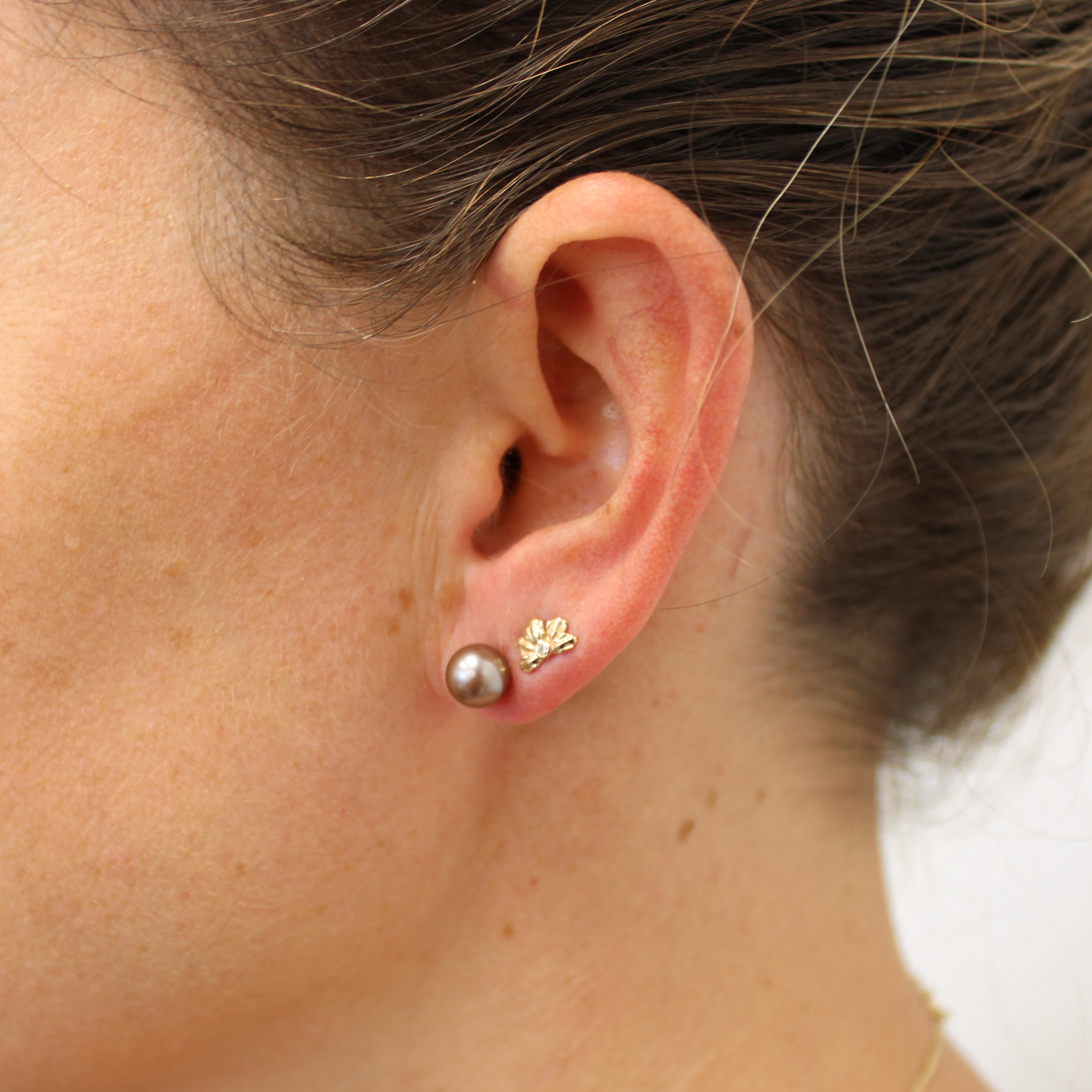 14k Gold 7mm Tahitian Pearl Stud Earrings