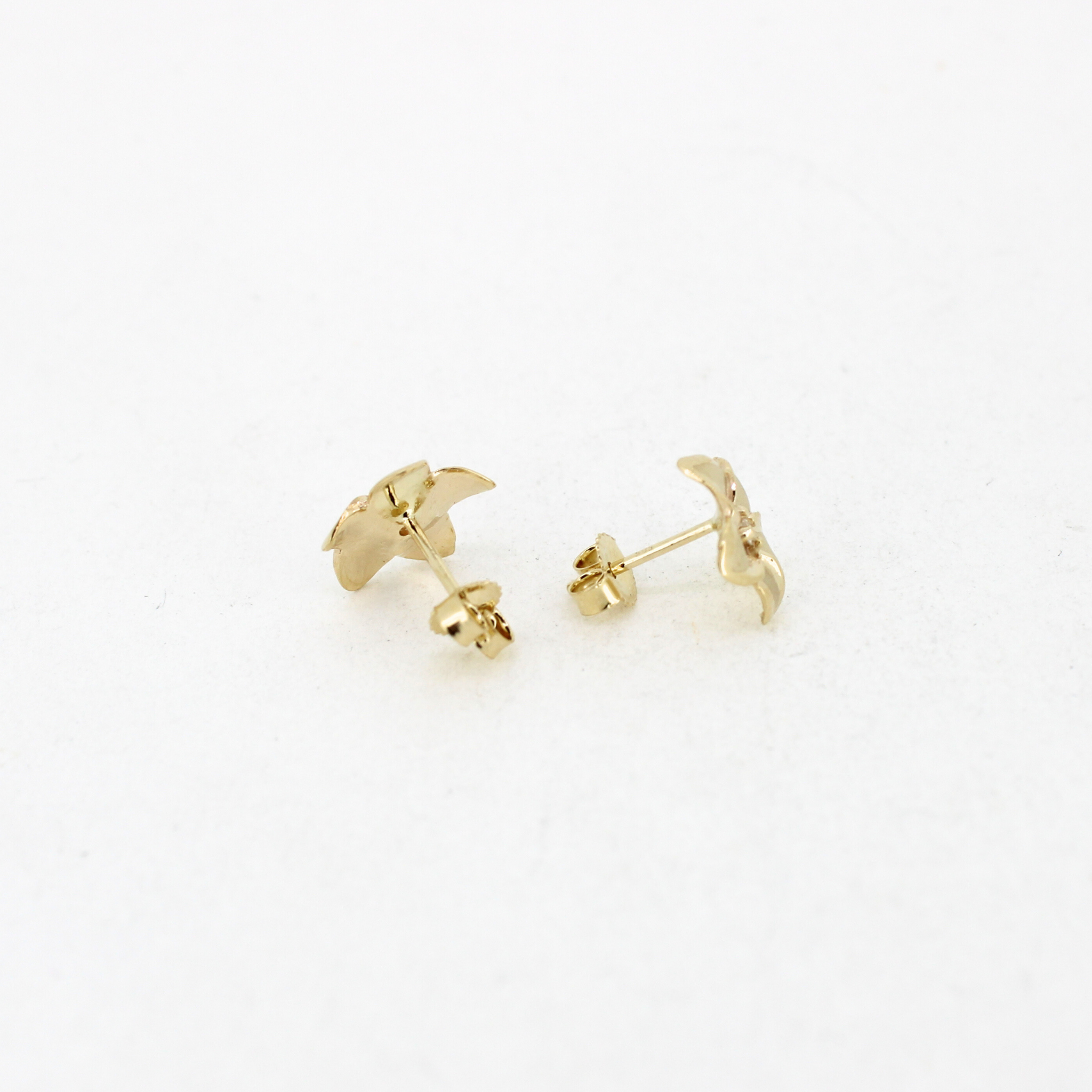 14K Gold Medium Plumeria Earring w/ Diamond