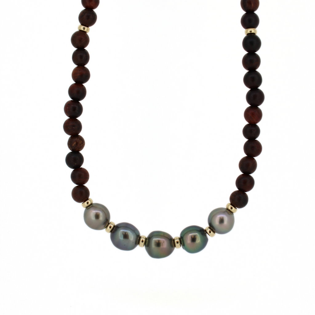 Brianne & Co. sandalwood and necklace with 5 Tahitian pearls front view