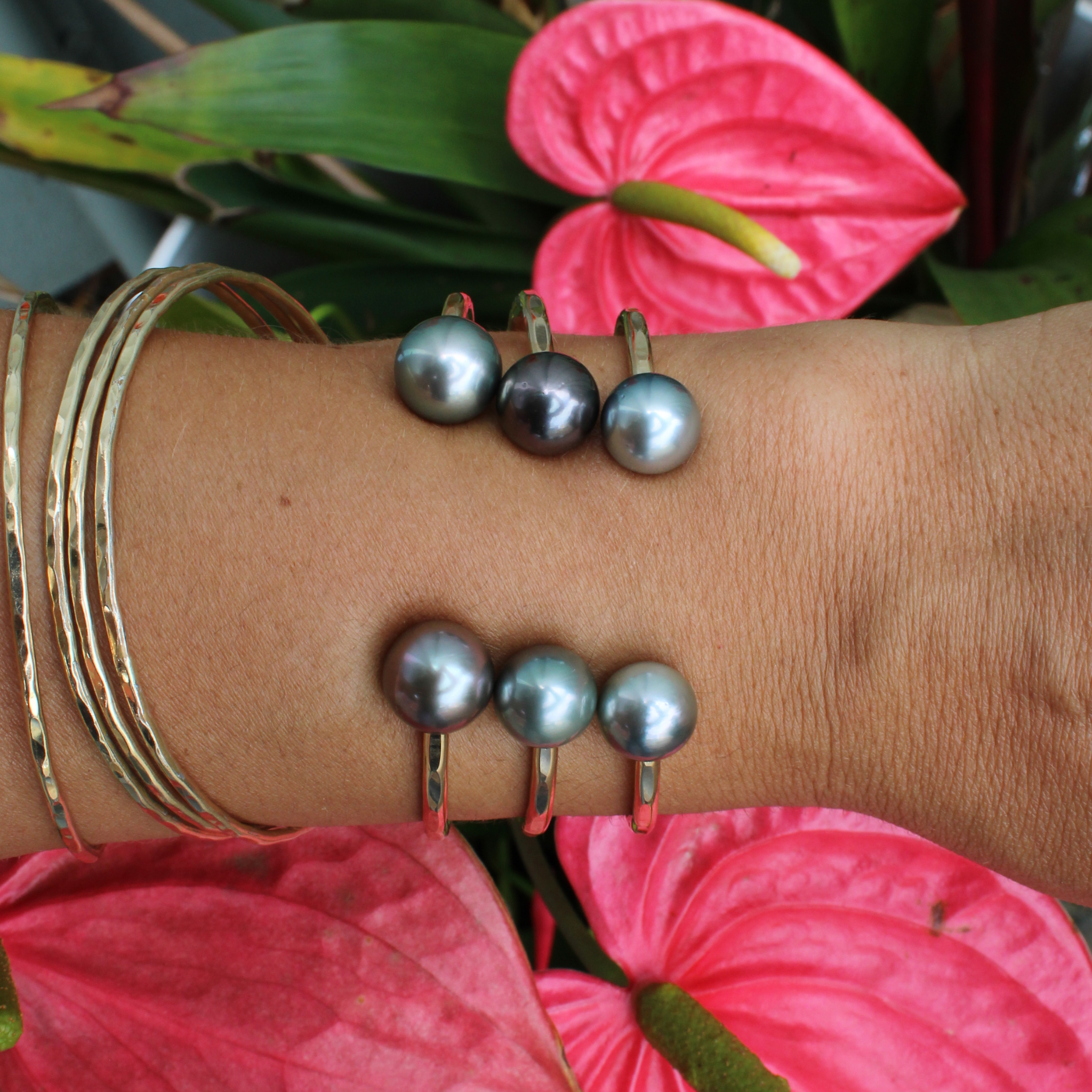 Gold Double Tahitian Pearl Cuff Size Small