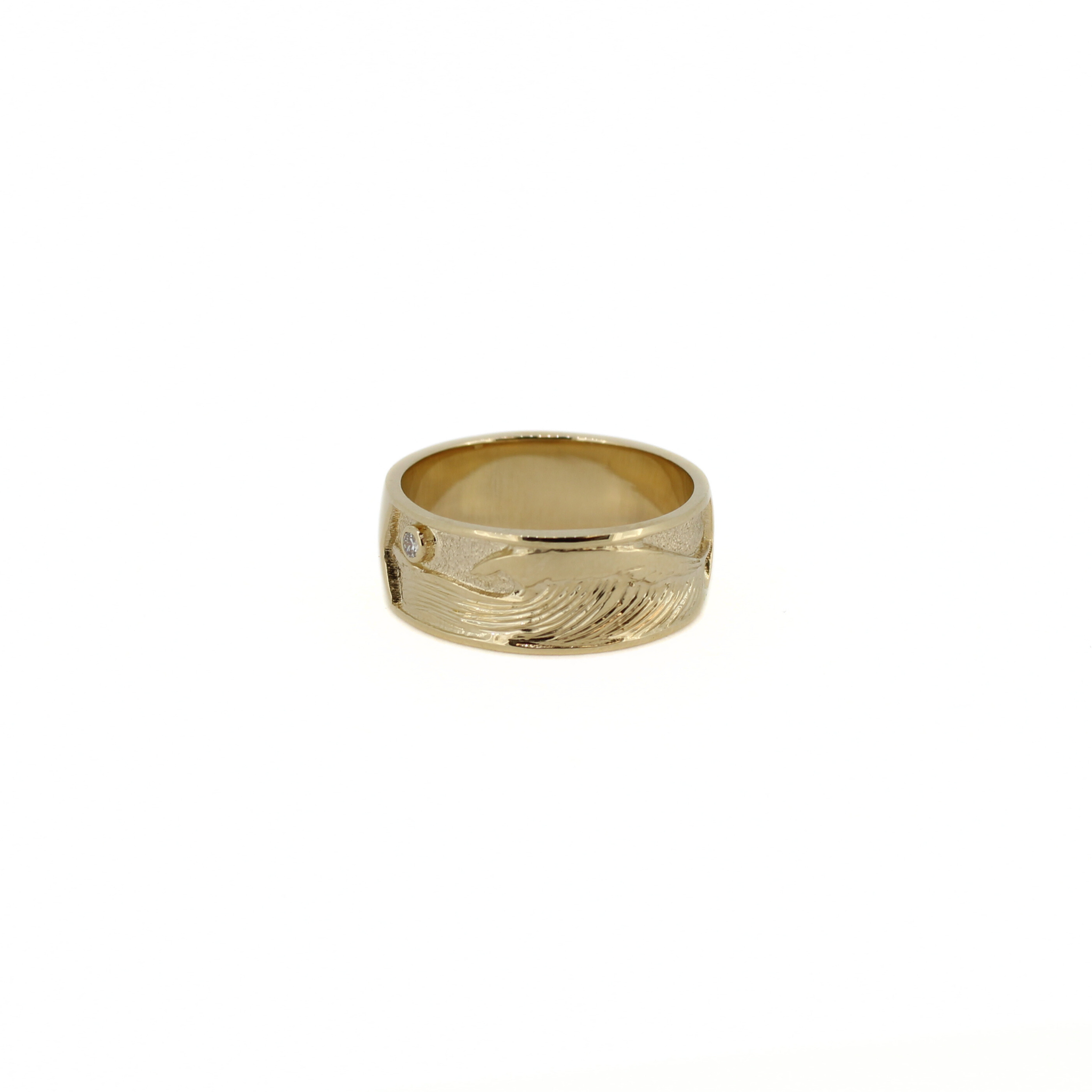 14k Gold Wave Band with Diamond size 7
