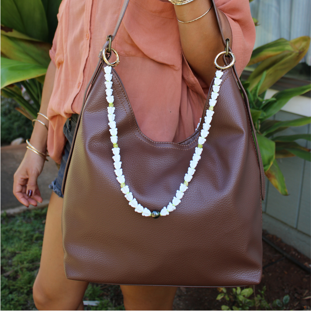 White Crown Flower & Pakalana Long Purse Lei with Tahitian Pearl