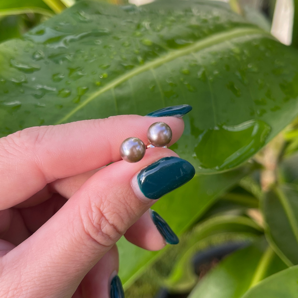 14k Gold 7mm Tahitian Pearl Stud Earrings