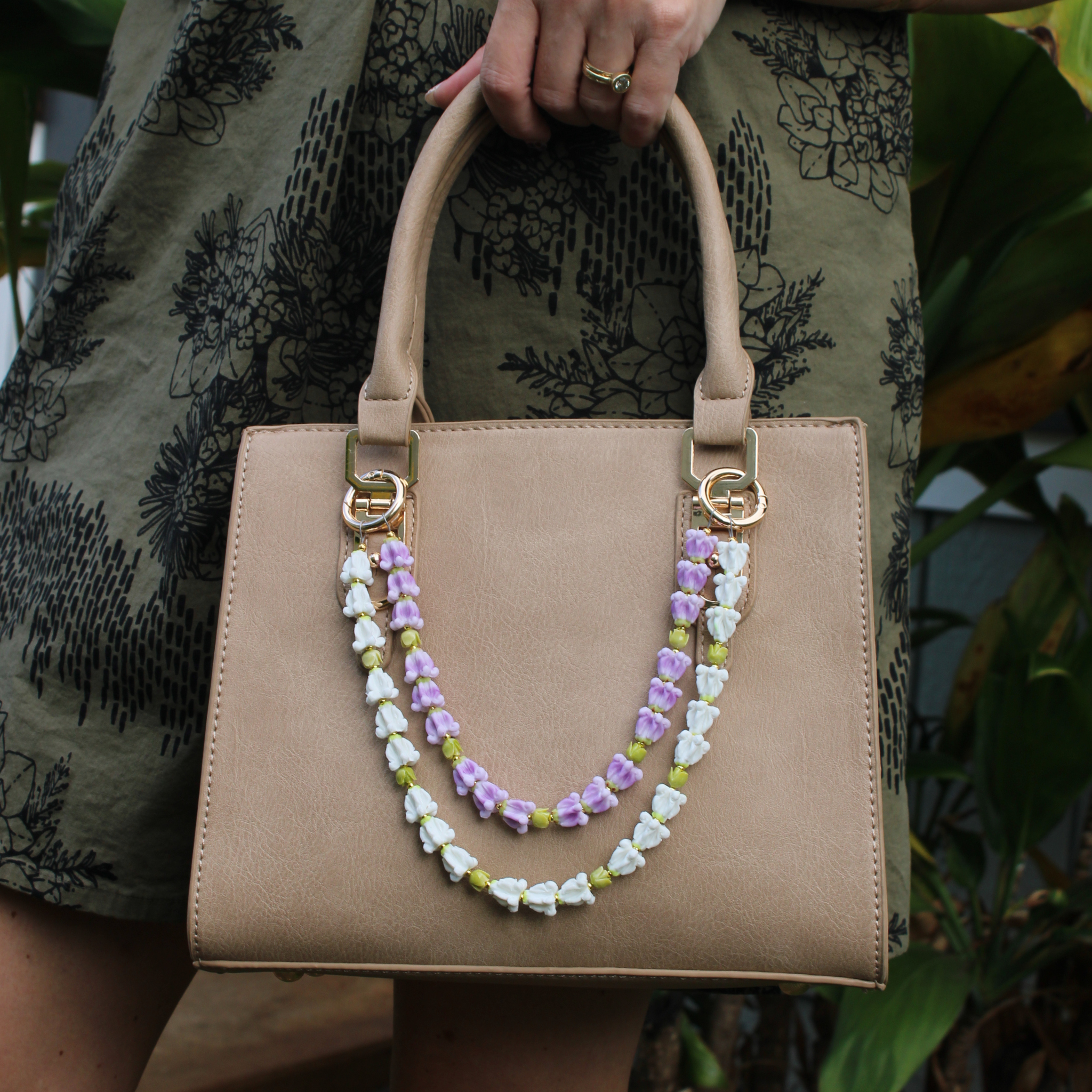 Short Double Strand Purse Lei – Purple & White Crown Flower