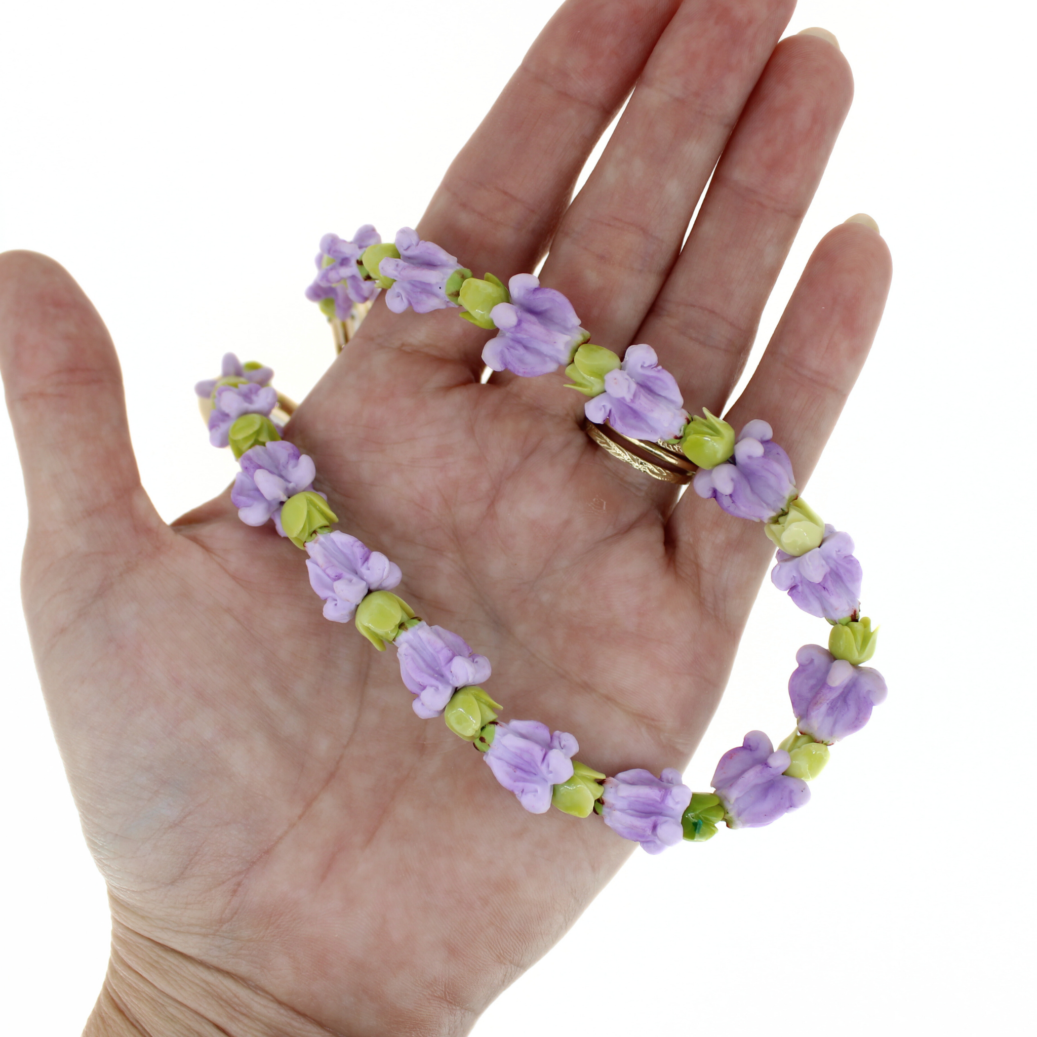 Short Purse Lei- Purple Crown Flower & Pakalana