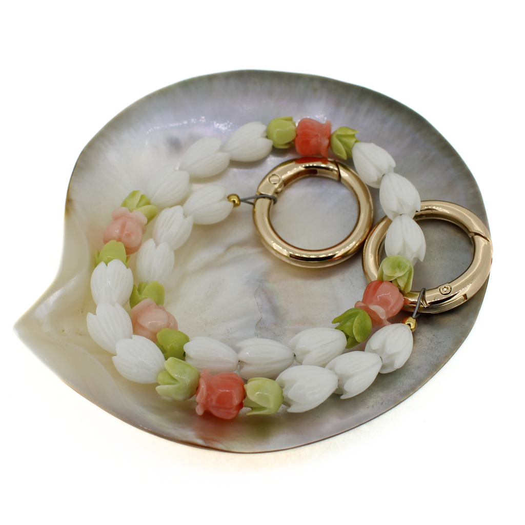 Short Purse Lei Single Strand Resin Flower (Gold)