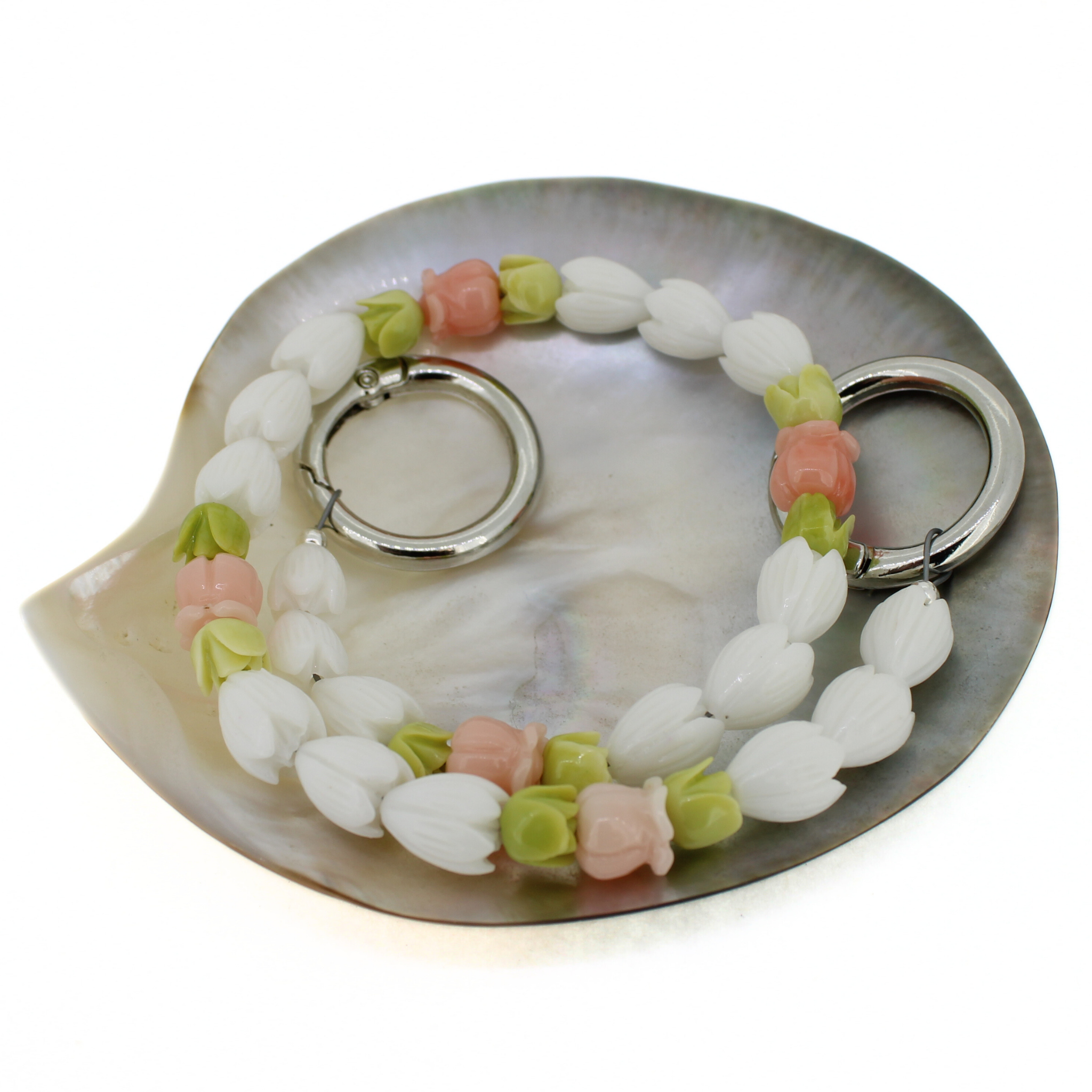 Short Purse Lei Single Strand Resin Flower (Silver)