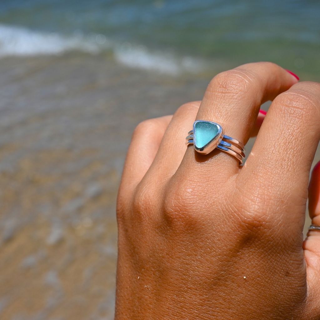 Sterling Silver Light Blue Sea Glass Ring with Textured Bands Size 8
