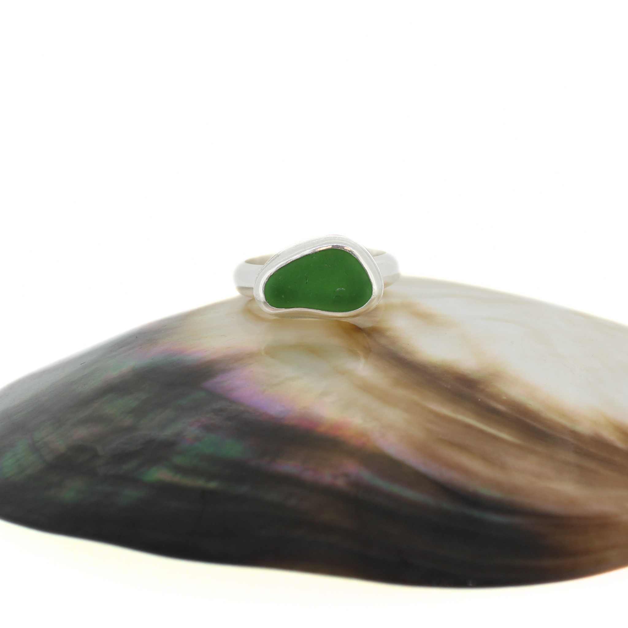 Brianne & Co. sterling silver genuine green sea glass ring size 7