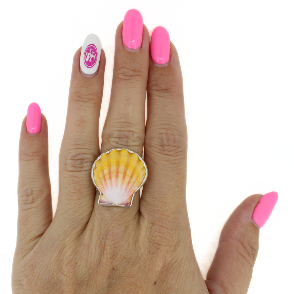 Brianne and Co. Sterling Silver Sunrise Shell Ring Size 6 on a hand