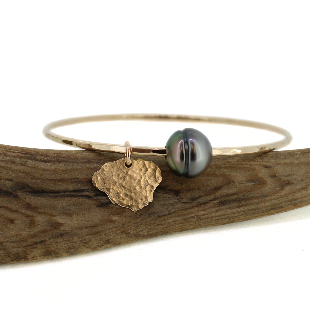 Gold Tahitian pearl bangle w/ Kauai island charm handmade by Brianne & Co. front close up view