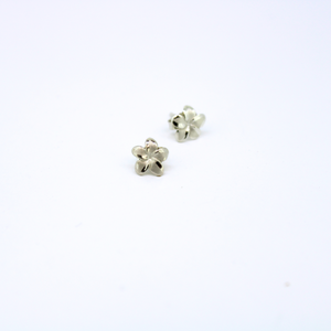 Sterling silver pua melia plumeria flower stud earrings by Brianne & Co.