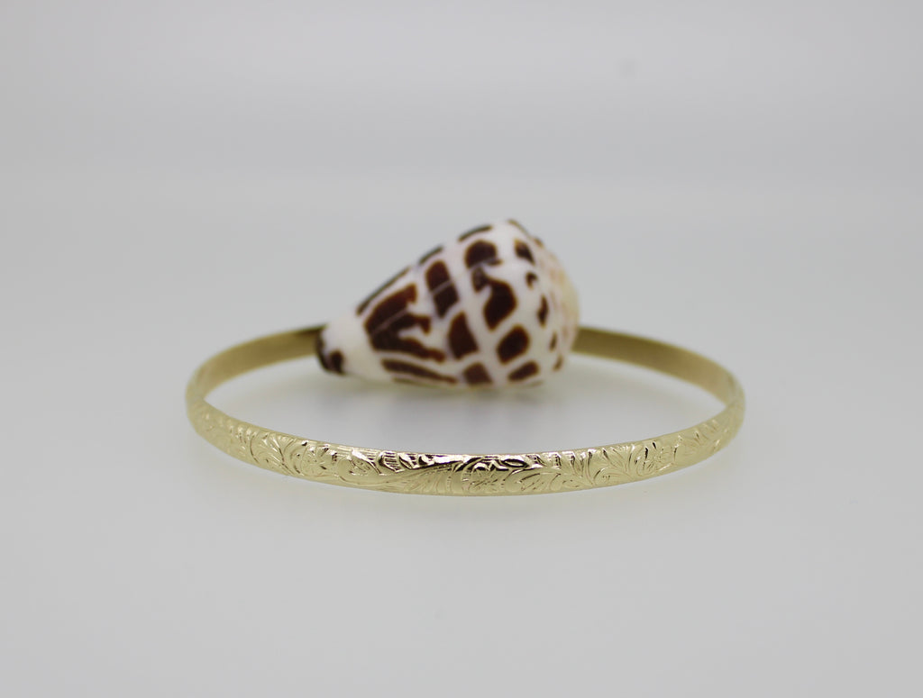briannd and co hawaiian heirloom style bangle in gold