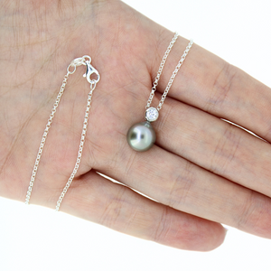 Brianne & Company silver Tahitian pearl on sterling silver rolo chain with simple clasp